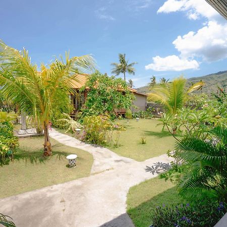 Damar Sanjaya Uttama Villa อาเม็ด ภายนอก รูปภาพ