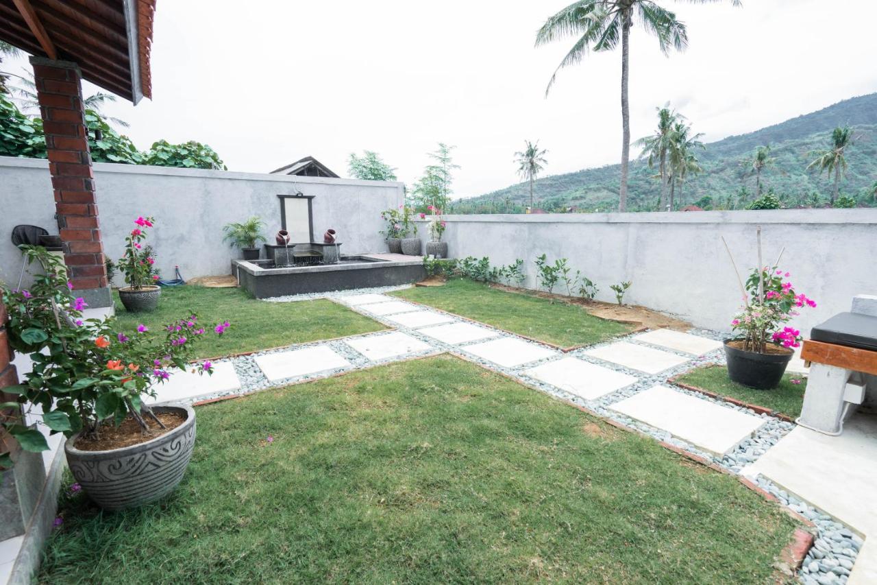 Damar Sanjaya Uttama Villa อาเม็ด ภายนอก รูปภาพ